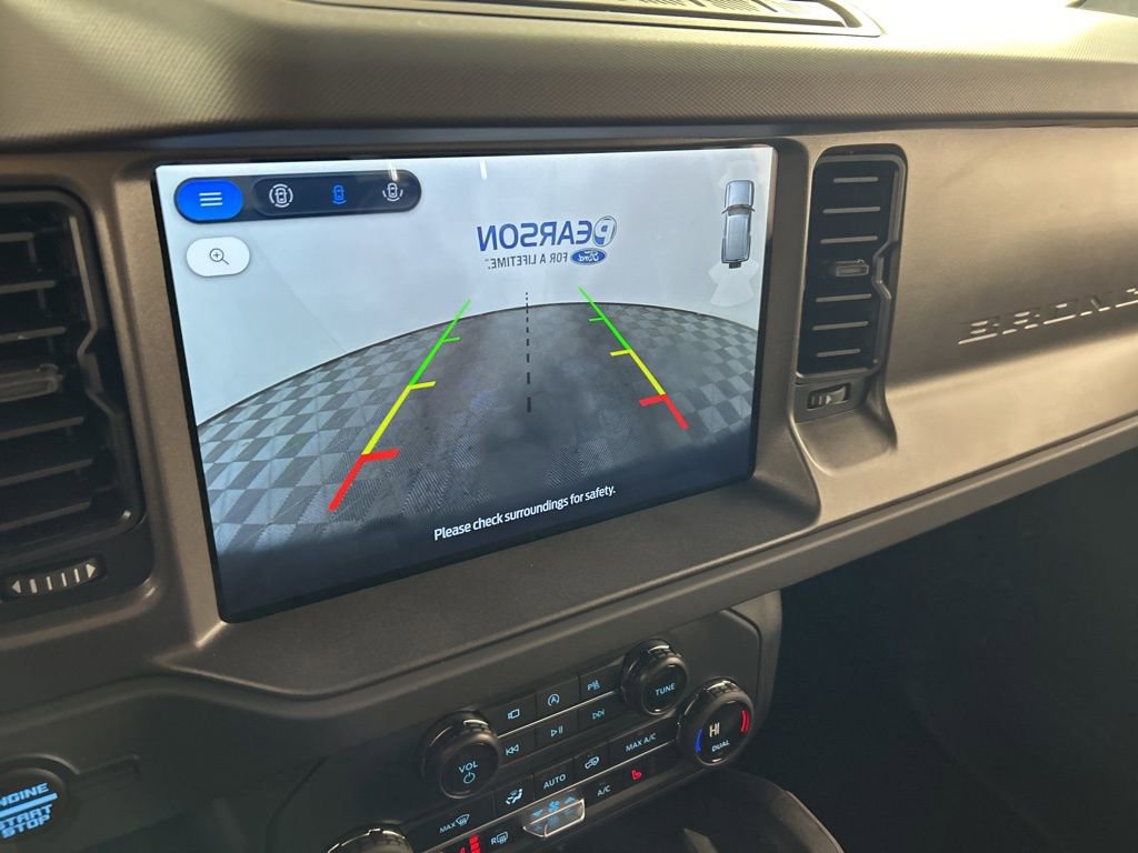 Used 2025 Ford Bronco Badlands image 18