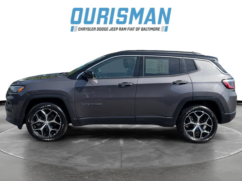 Used 2024 Jeep Compass Limited AWD/4WD image 3