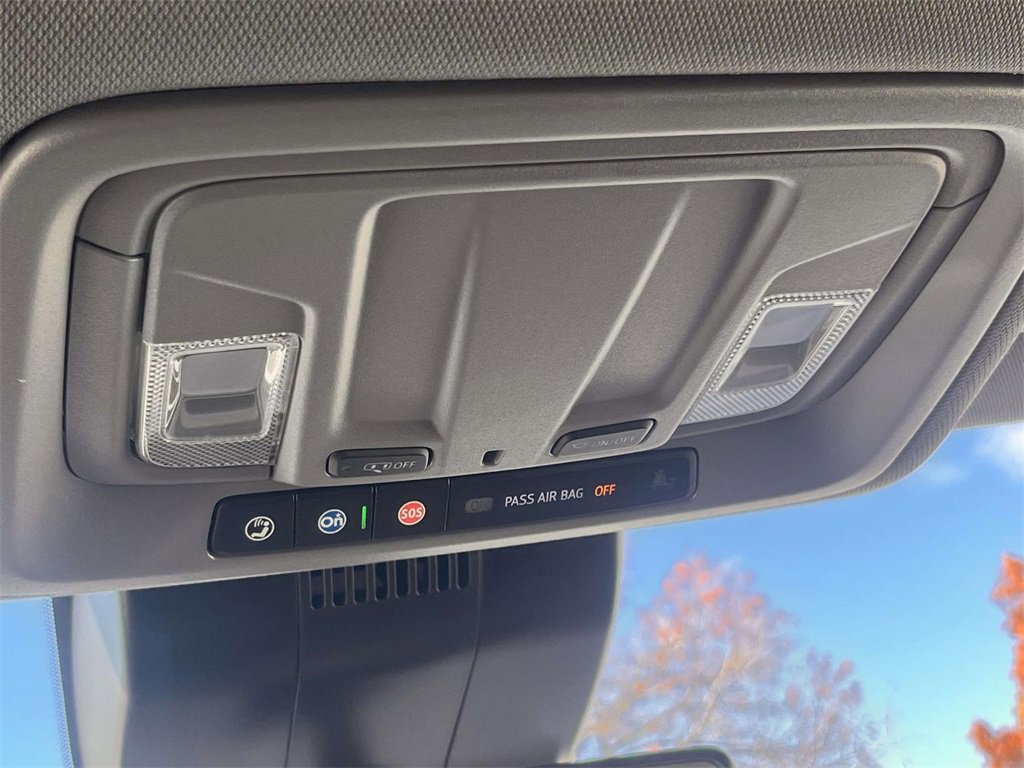 Used 2023 Chevrolet Silverado 1500 LT image 29