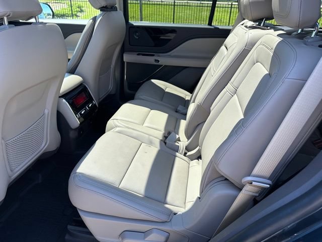 Used 2022 Lincoln Aviator Reserve w/ Elements Package Plus AWD/4WD image 15