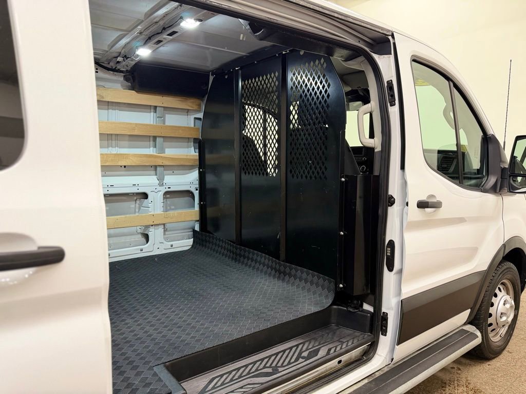 Used 2024 Ford Transit 250 Low Roof AWD w/ Exterior Upgrade Package image 10