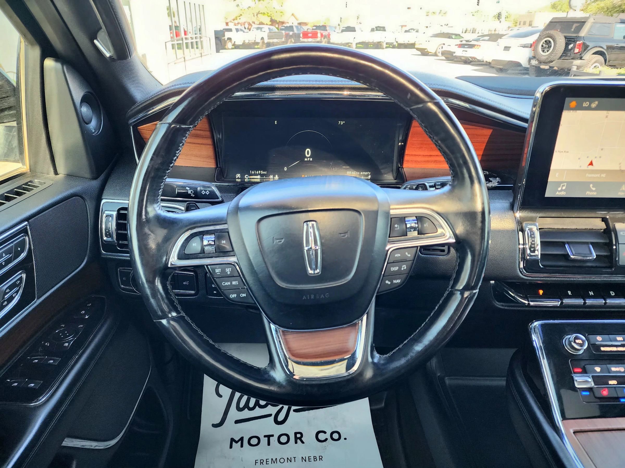 Used 2018 Lincoln Navigator Select w/ Cargo Package AWD/4WD image 23