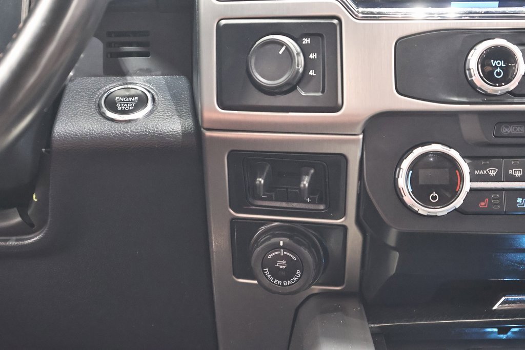 Certified 2022 Ford F450 Platinum w/ FX4 Off-Road Package image 30