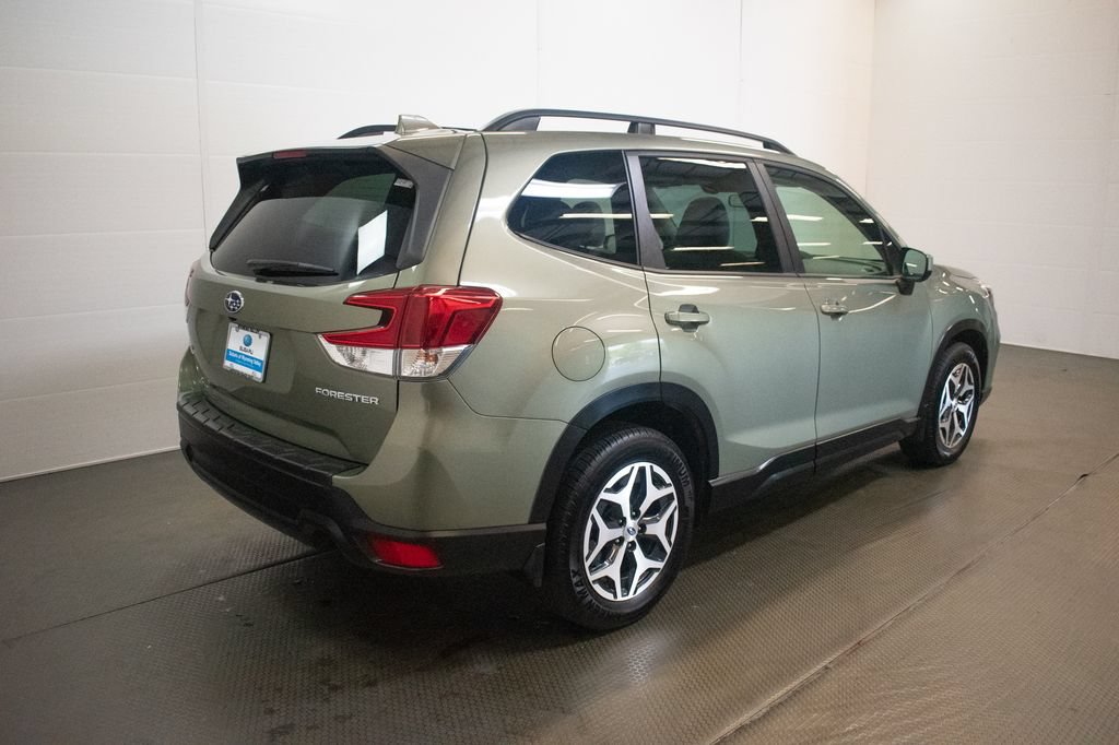 Used 2021 Subaru Forester Premium AWD/4WD image 4