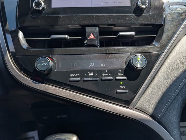 Used 2024 Toyota Camry SE FWD image 23
