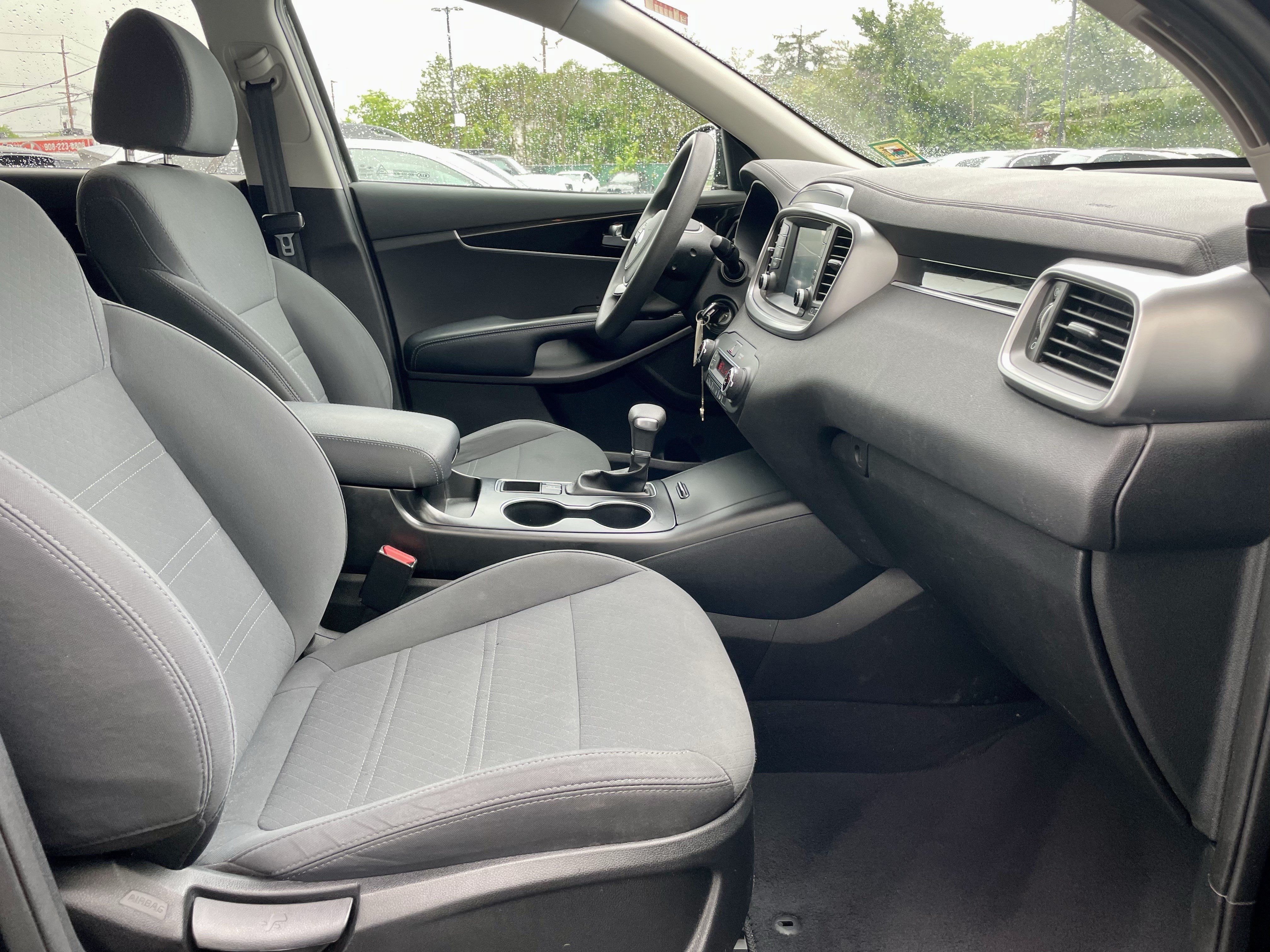 Used 2019 Kia Sorento AWD V6 image 15