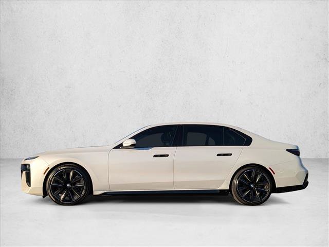 Used 2023 BMW 760i xDrive image 9