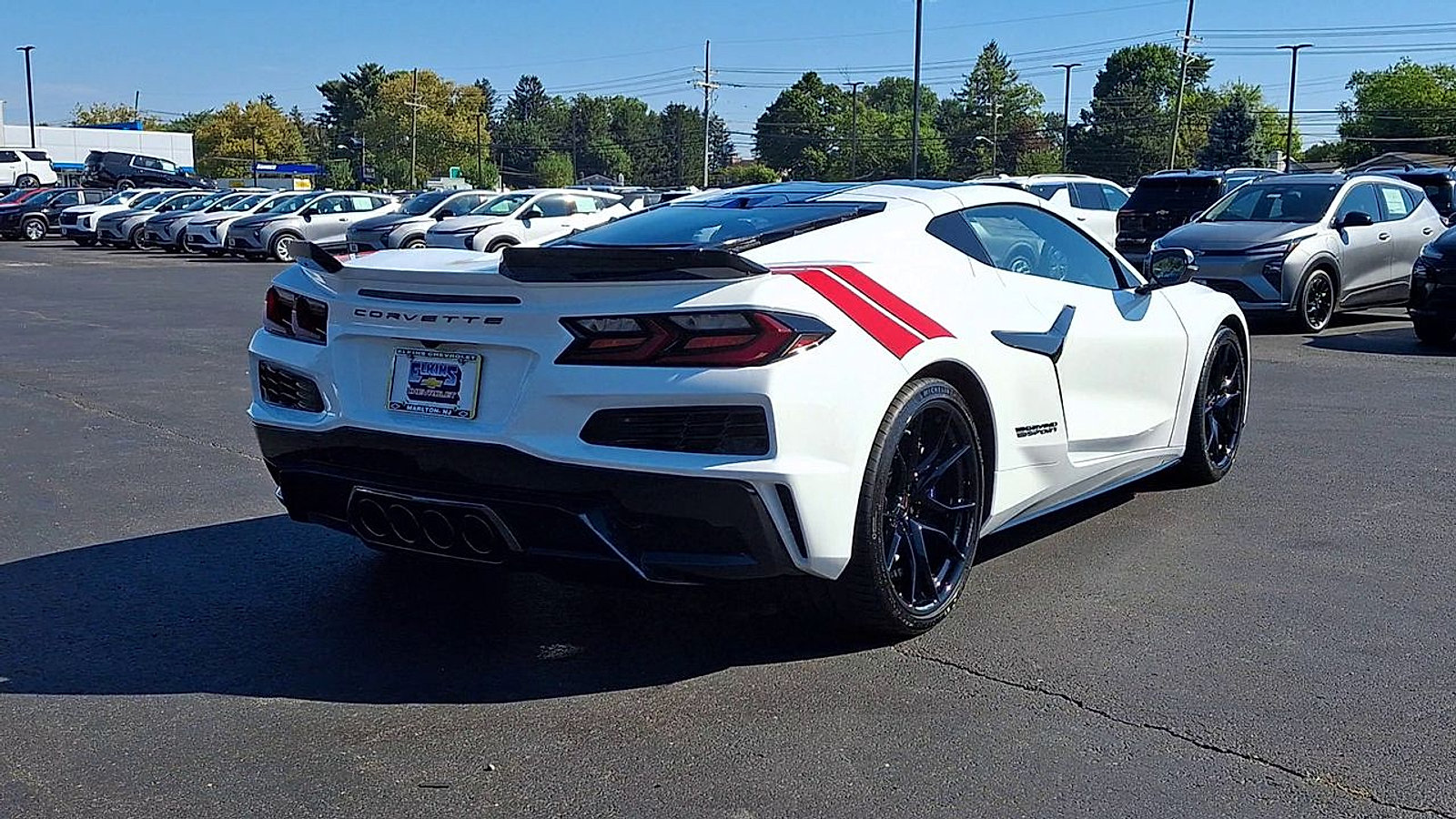 New 2027 Chevrolet Corvette Grand Sport w/ Z52 Sport Performance Package RWD image 2