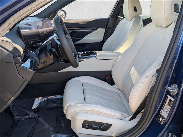 Used 2026 BMW 540i xDrive image 17