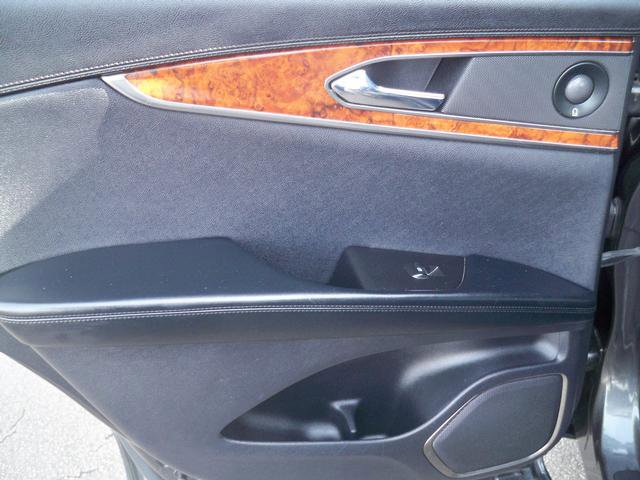 Used 2019 Lincoln Nautilus Reserve w/ Cargo Utility Package image 16