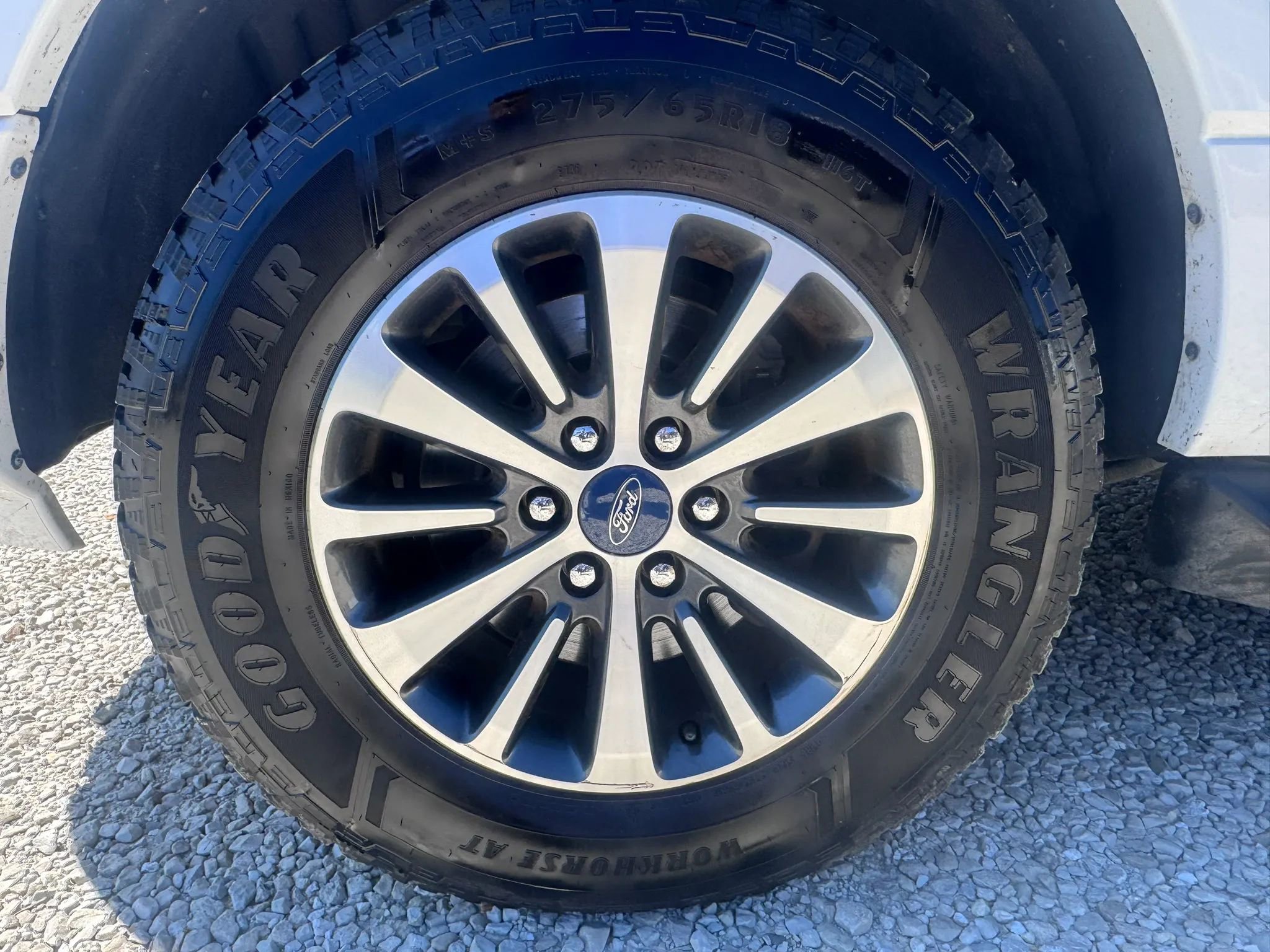 Used 2015 Ford Expedition EL XLT w/ Equipment Group 202A image 10