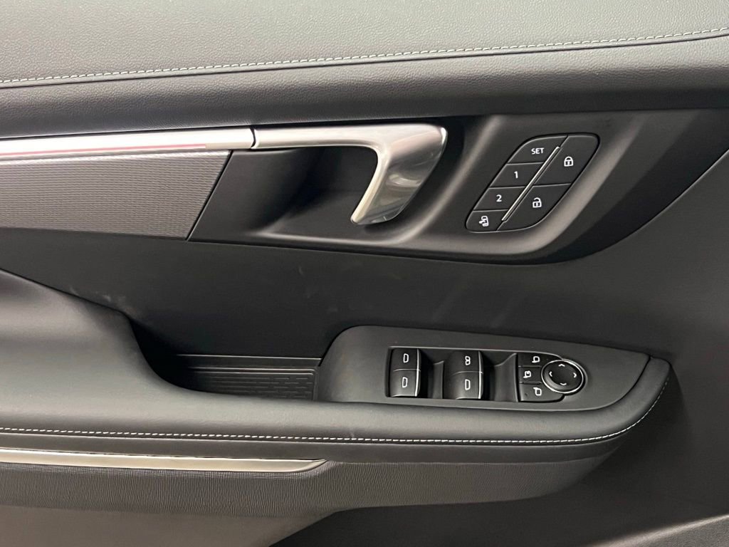 New 2026 Buick Enclave Sport Touring w/ Power Package image 13