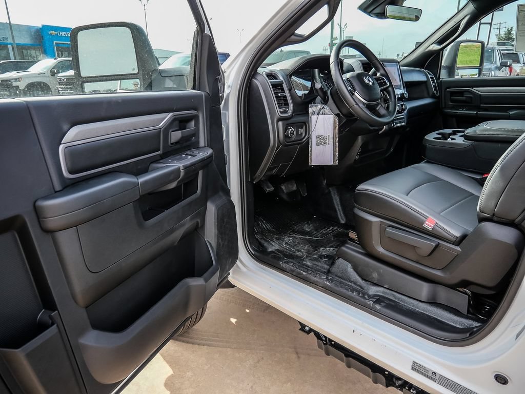 New 2026 RAM 4500 Tradesman AWD/4WD image 34
