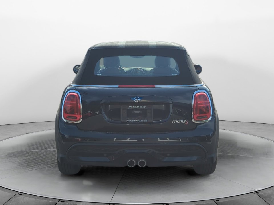 Used 2022 MINI Cooper S w/ Driver Assistance Package image 6