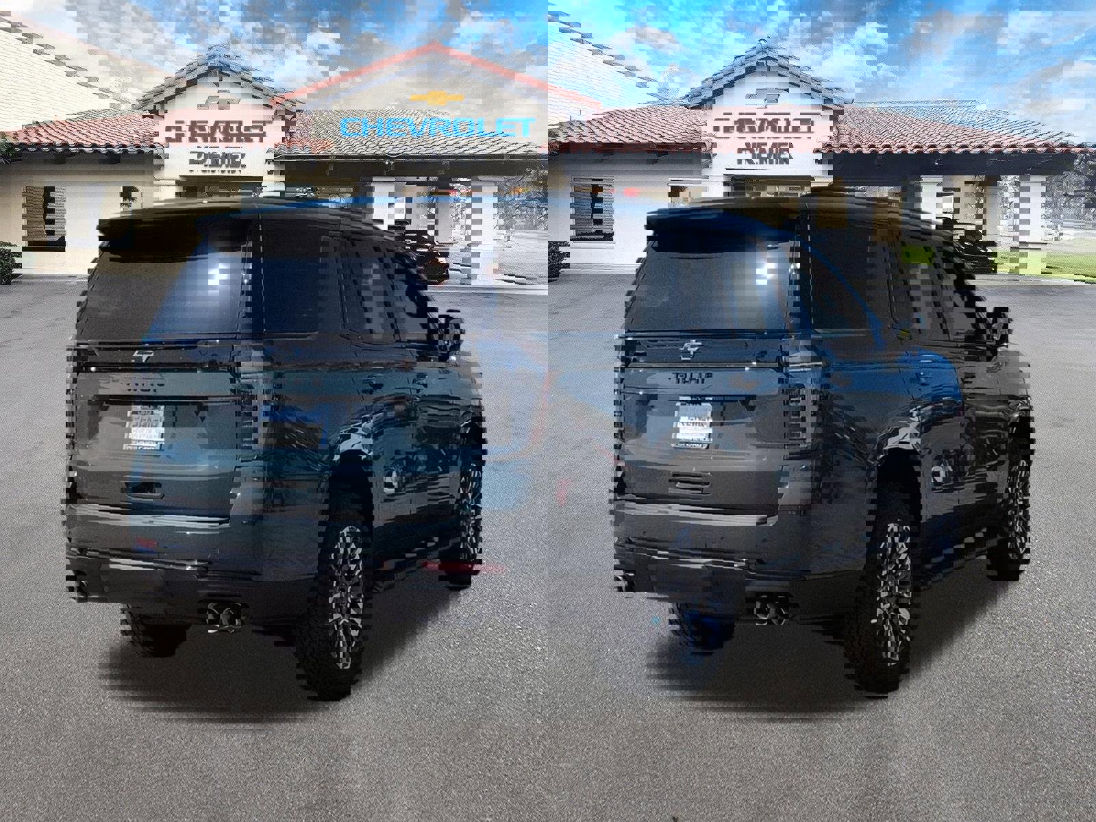 New 2026 Chevrolet Tahoe Z71 w/ Z71 Off-Road Package AWD/4WD image 8