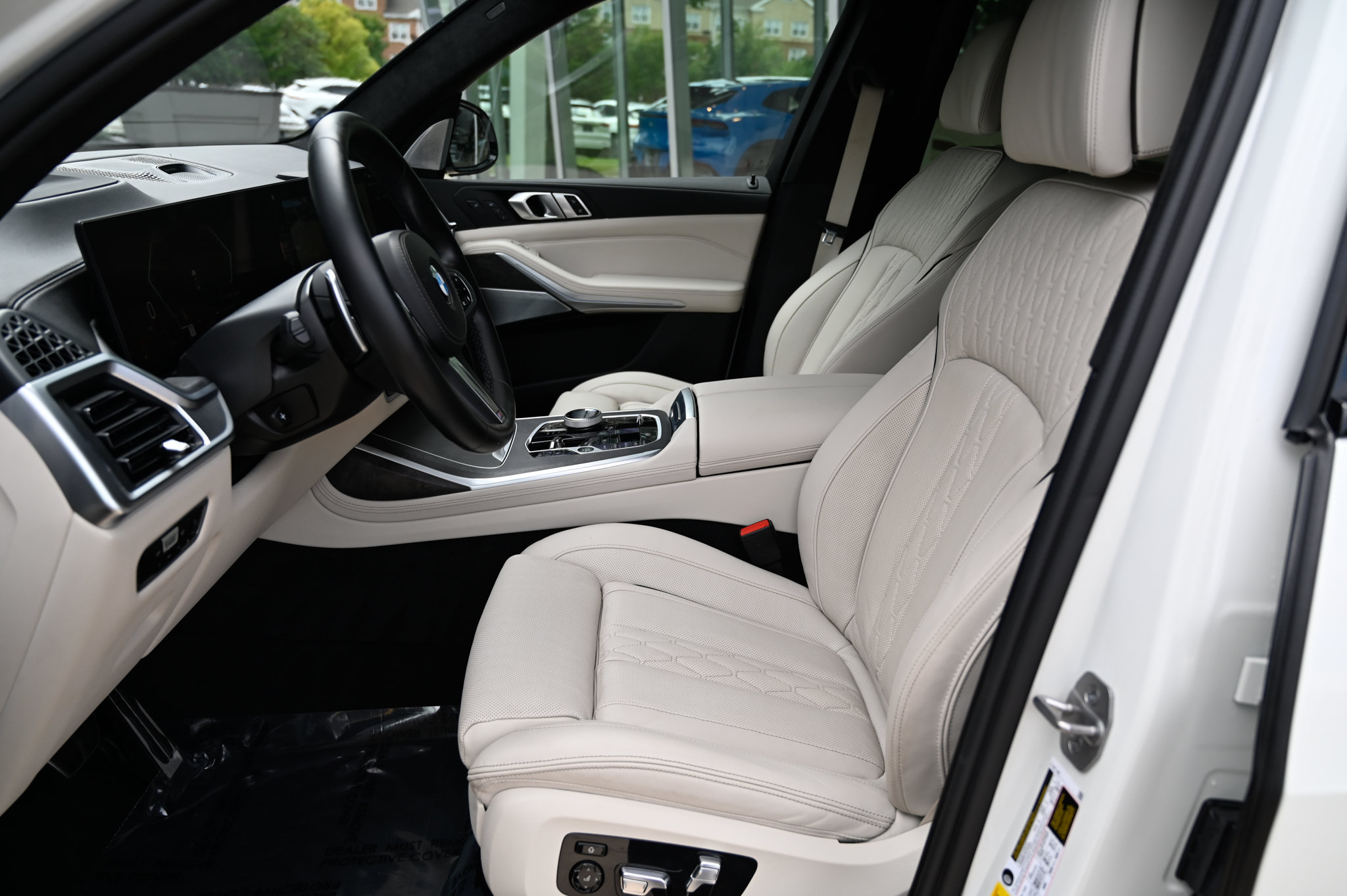 Used 2023 BMW X7 xDrive40i w/ Executive Package AWD/4WD image 17