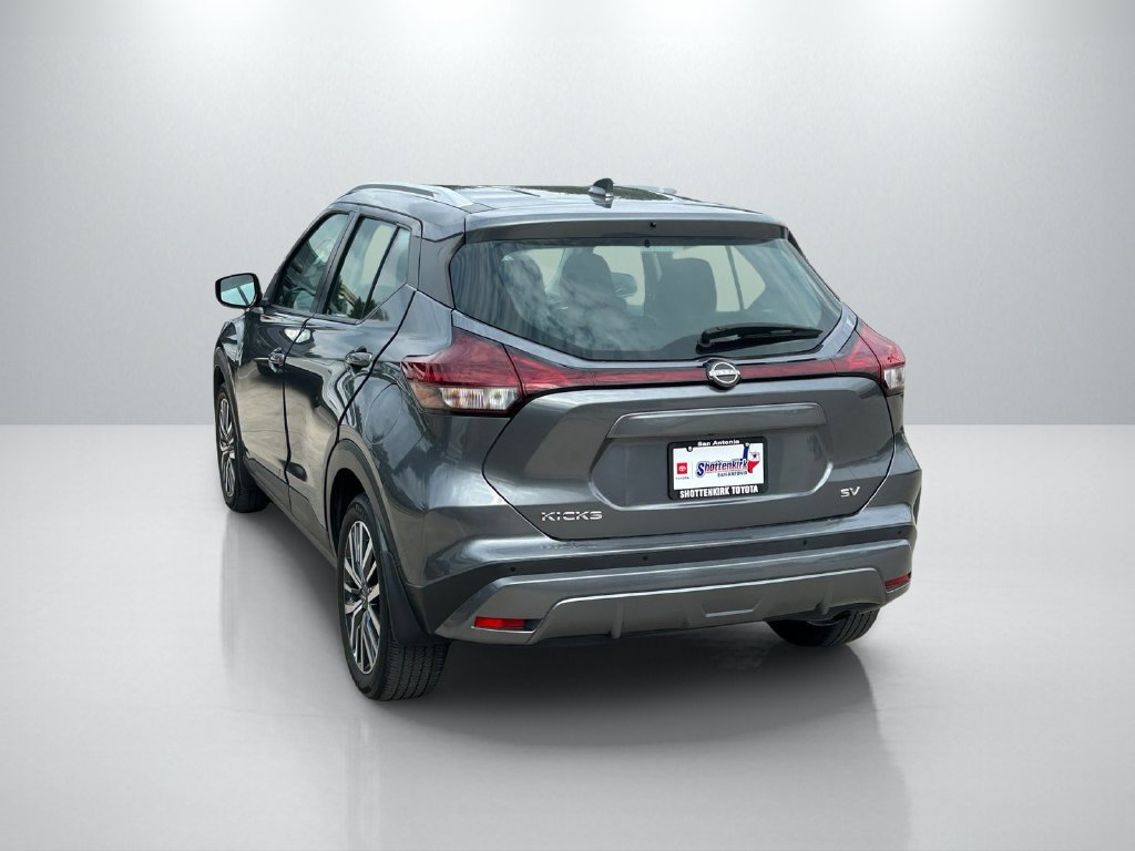 Used 2023 Nissan Kicks SV FWD image 7
