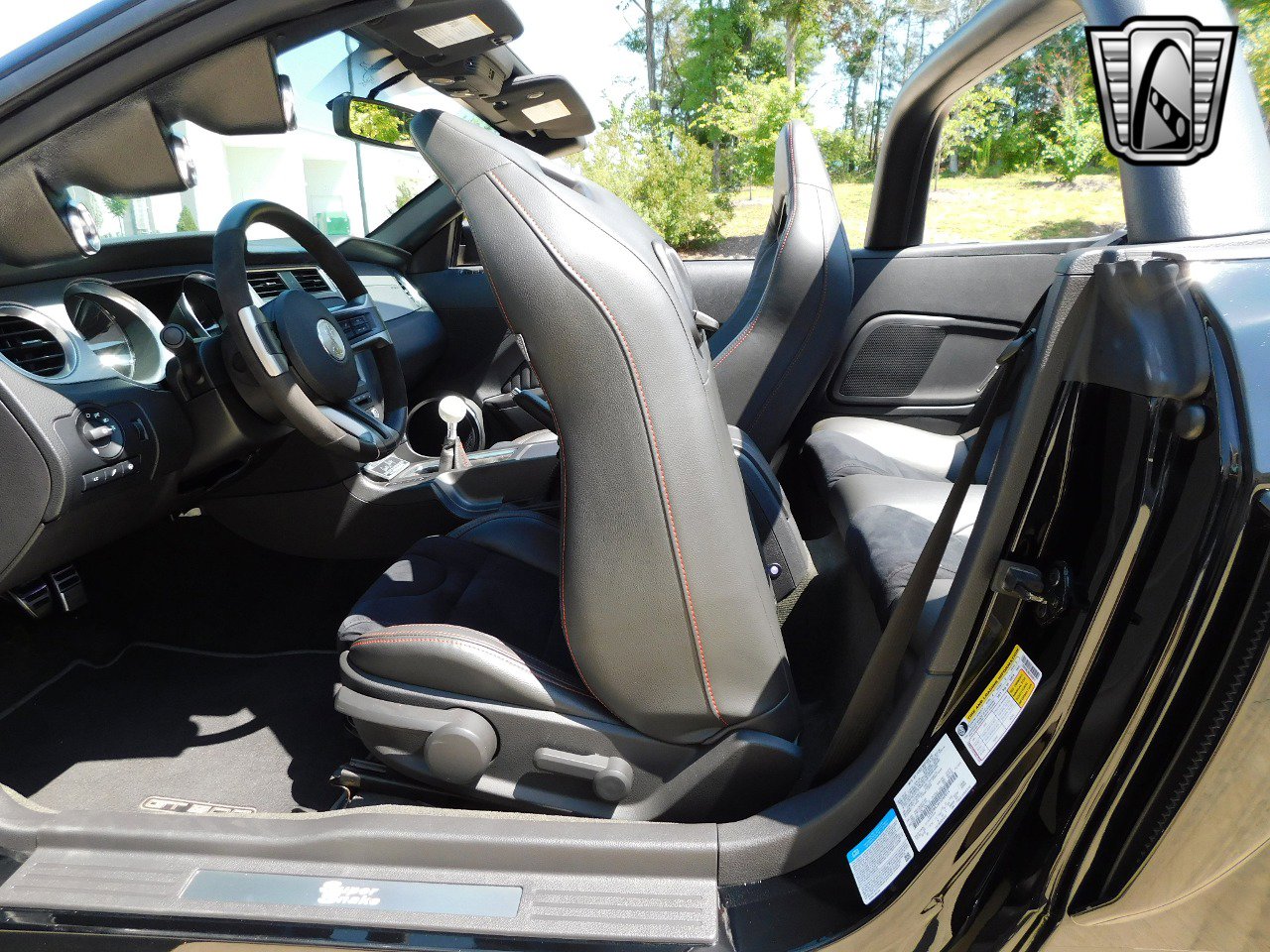 Used 2014 Ford Mustang Shelby GT500 w/ Equipment Group 821A image 22