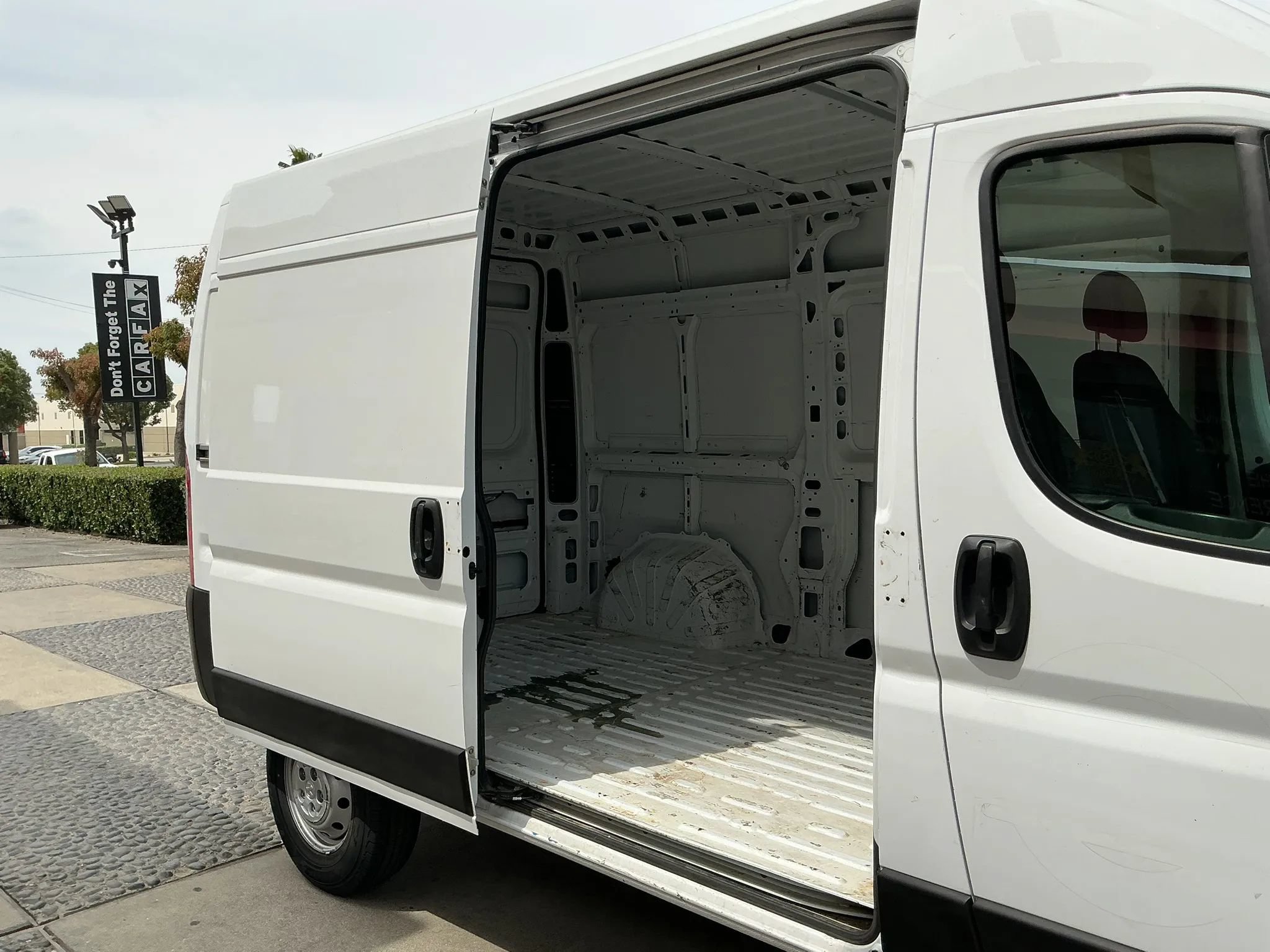 Used 2022 RAM ProMaster 2500 FWD image 13