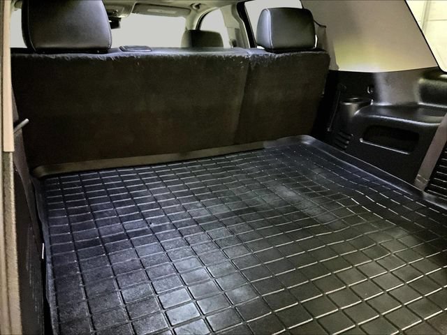 Used 2017 Chevrolet Tahoe LT AWD/4WD image 33