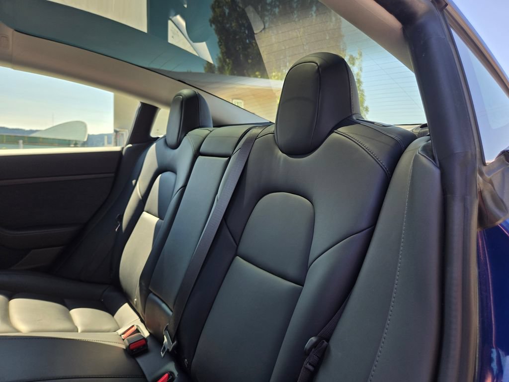 Used 2021 Tesla Model 3 Standard Range Plus RWD image 18