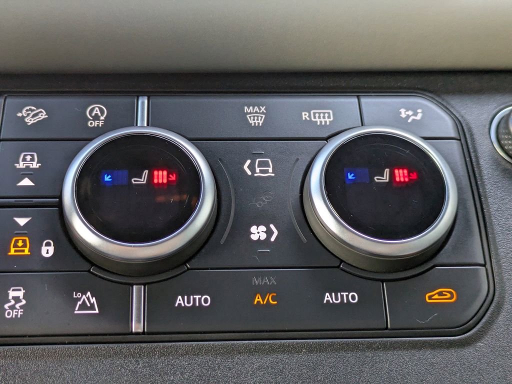 Used 2025 Land Rover Defender 110 S image 25