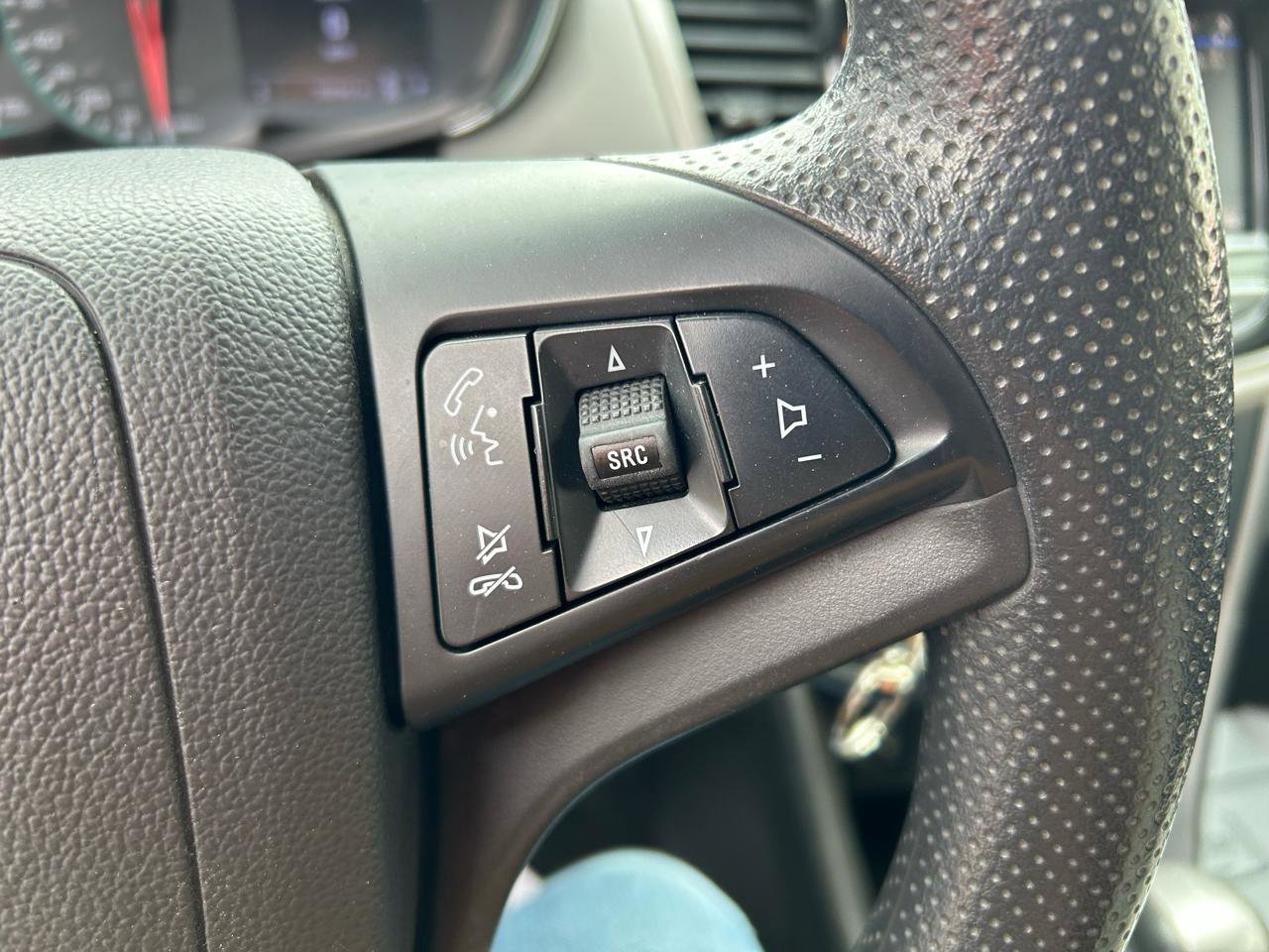 Used 2020 Chevrolet Trax LT image 18