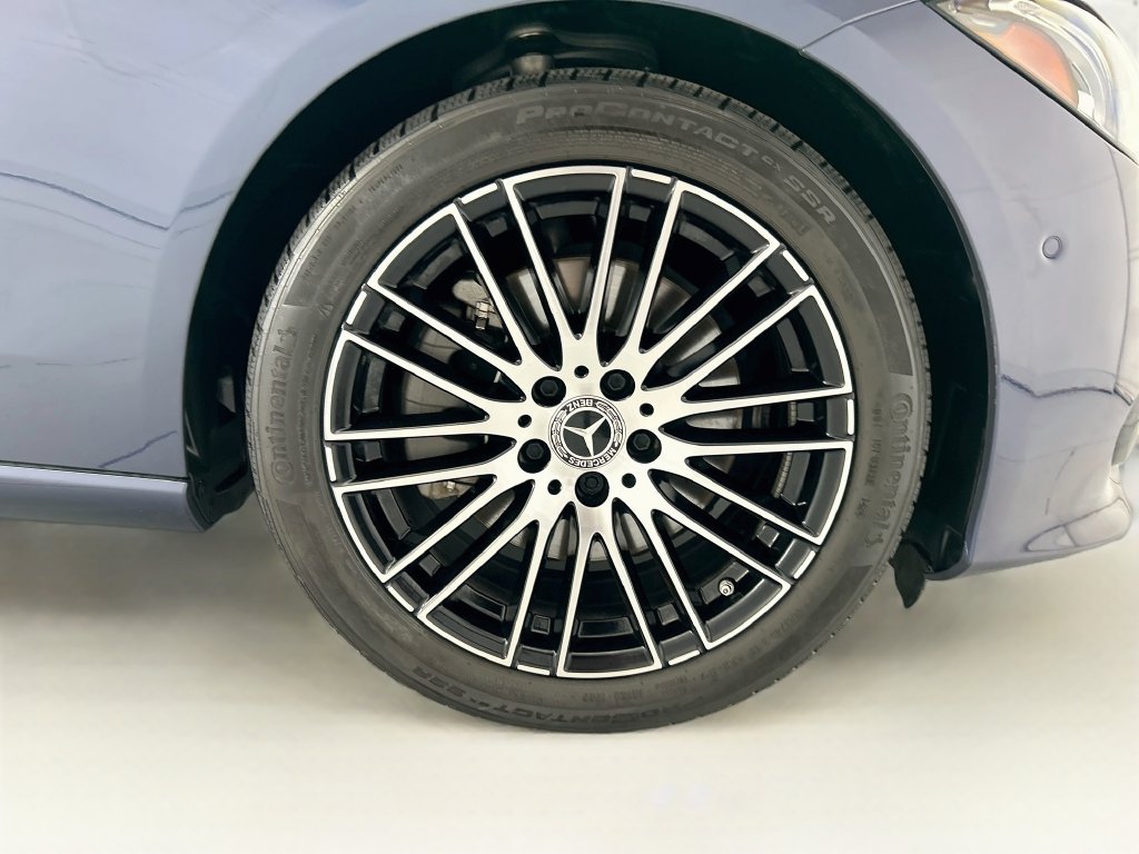 Certified 2025 Mercedes-Benz C 300 Sedan image 31