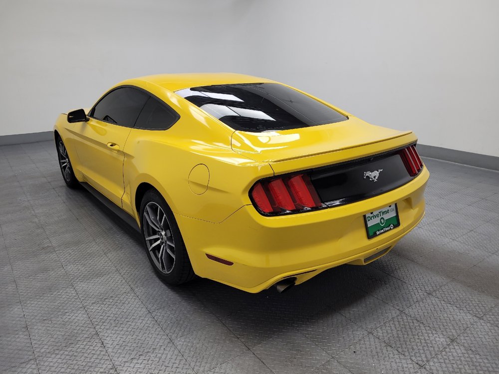 Used 2017 Ford Mustang Coupe RWD image 5
