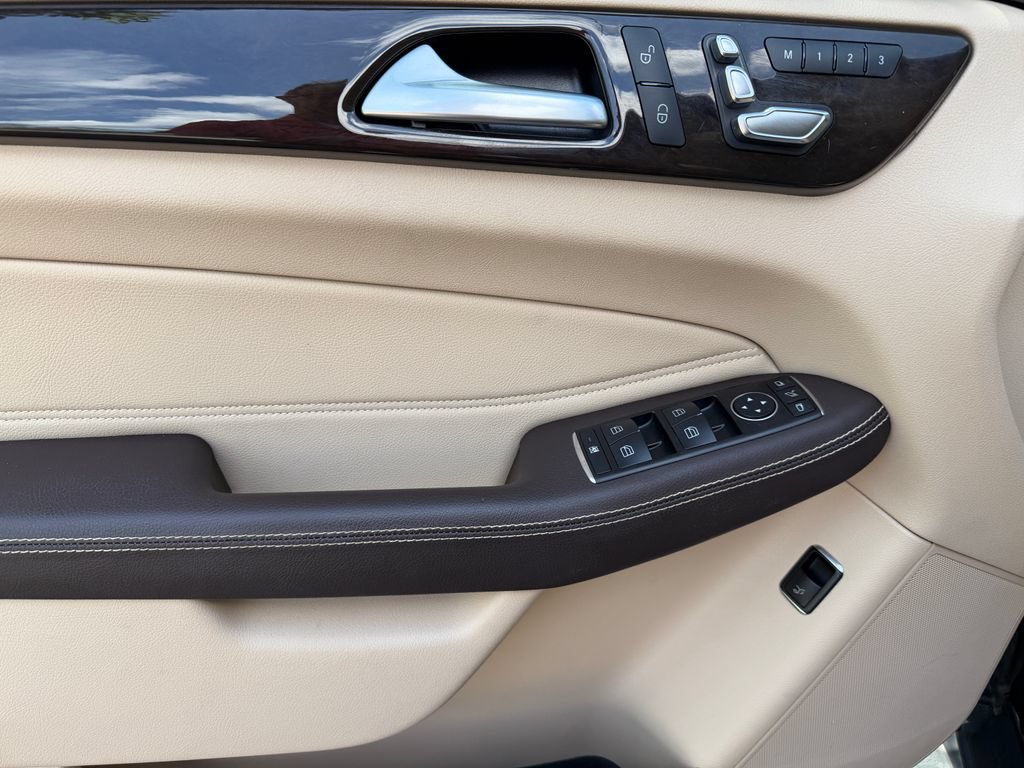 Used 2018 Mercedes-Benz GLE 350 image 16