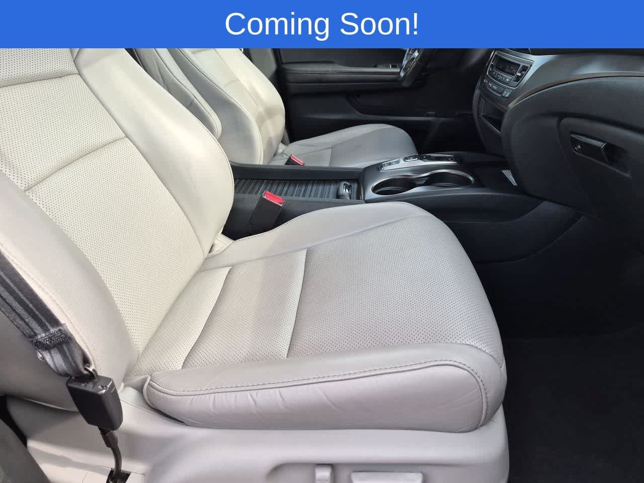 Used 2023 Honda Passport EX-L image 14