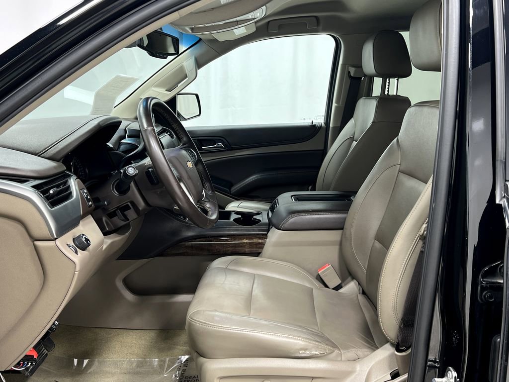 Used 2018 Chevrolet Suburban LT image 13