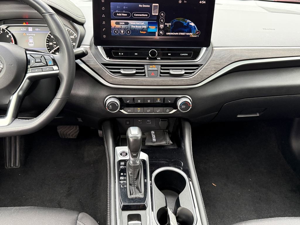 Used 2023 Nissan Altima 2.5 SV w/ SV Premium Package AWD/4WD image 14