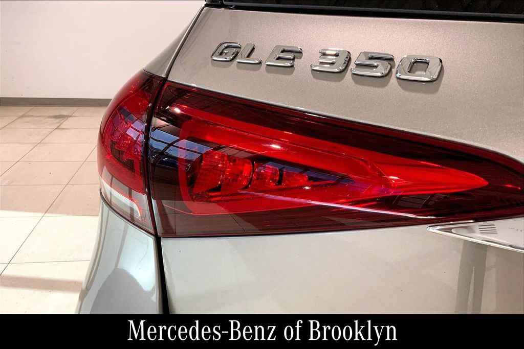 Used 2022 Mercedes-Benz GLE 350 4MATIC image 32