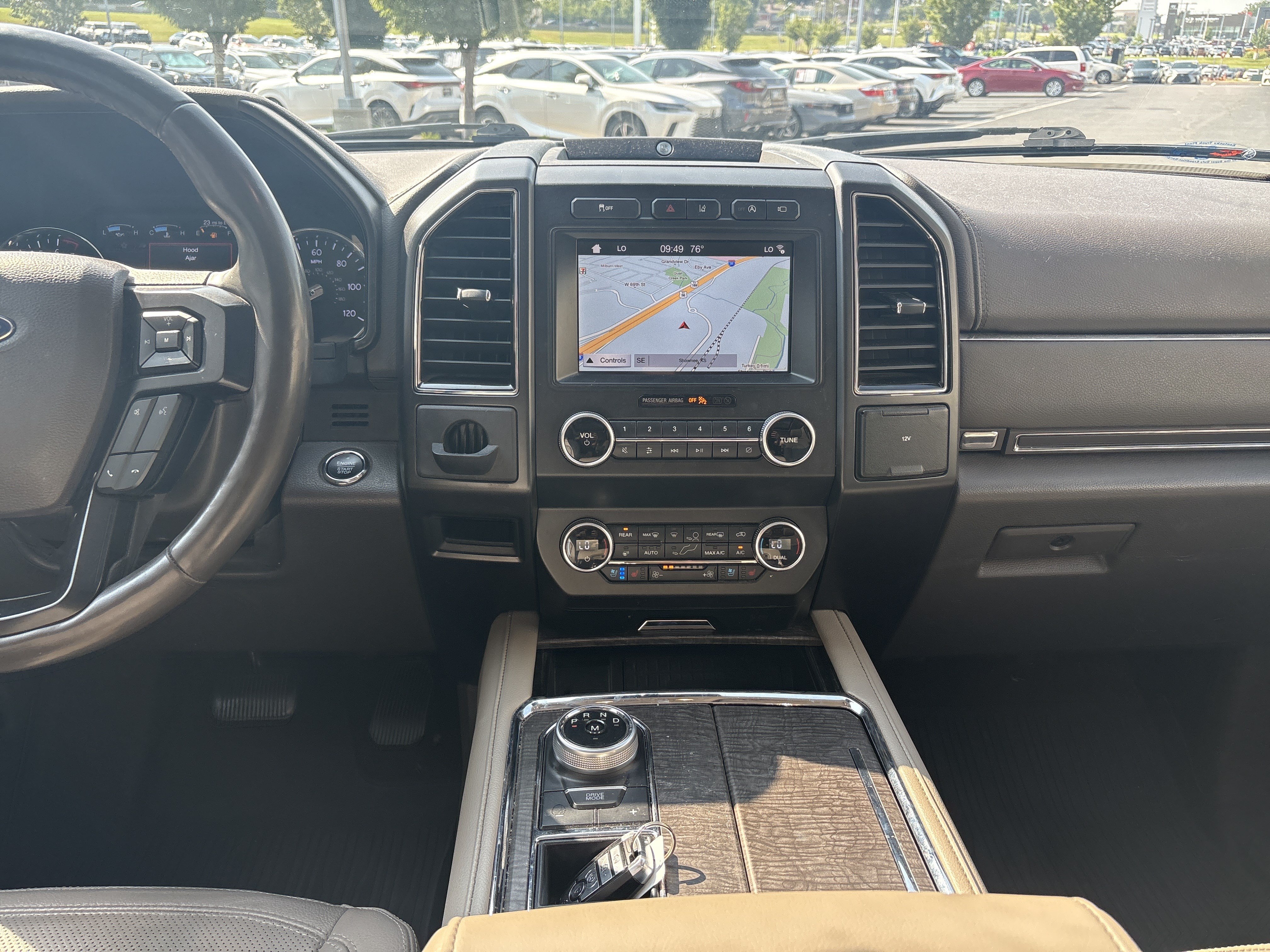 Used 2019 Ford Expedition Limited w/ Equipment Group 302A RWD image 30