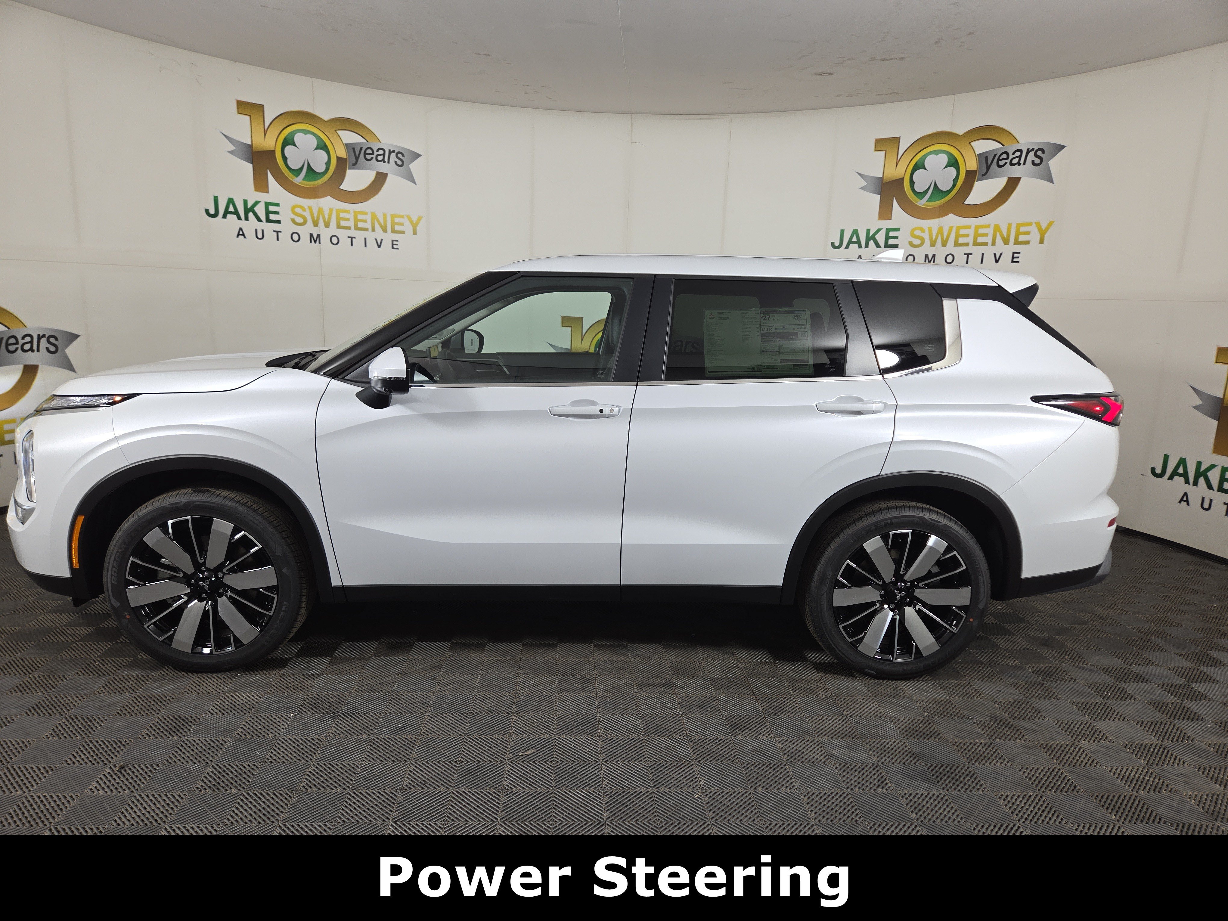 New 2026 Mitsubishi Outlander SE AWD/4WD image 4