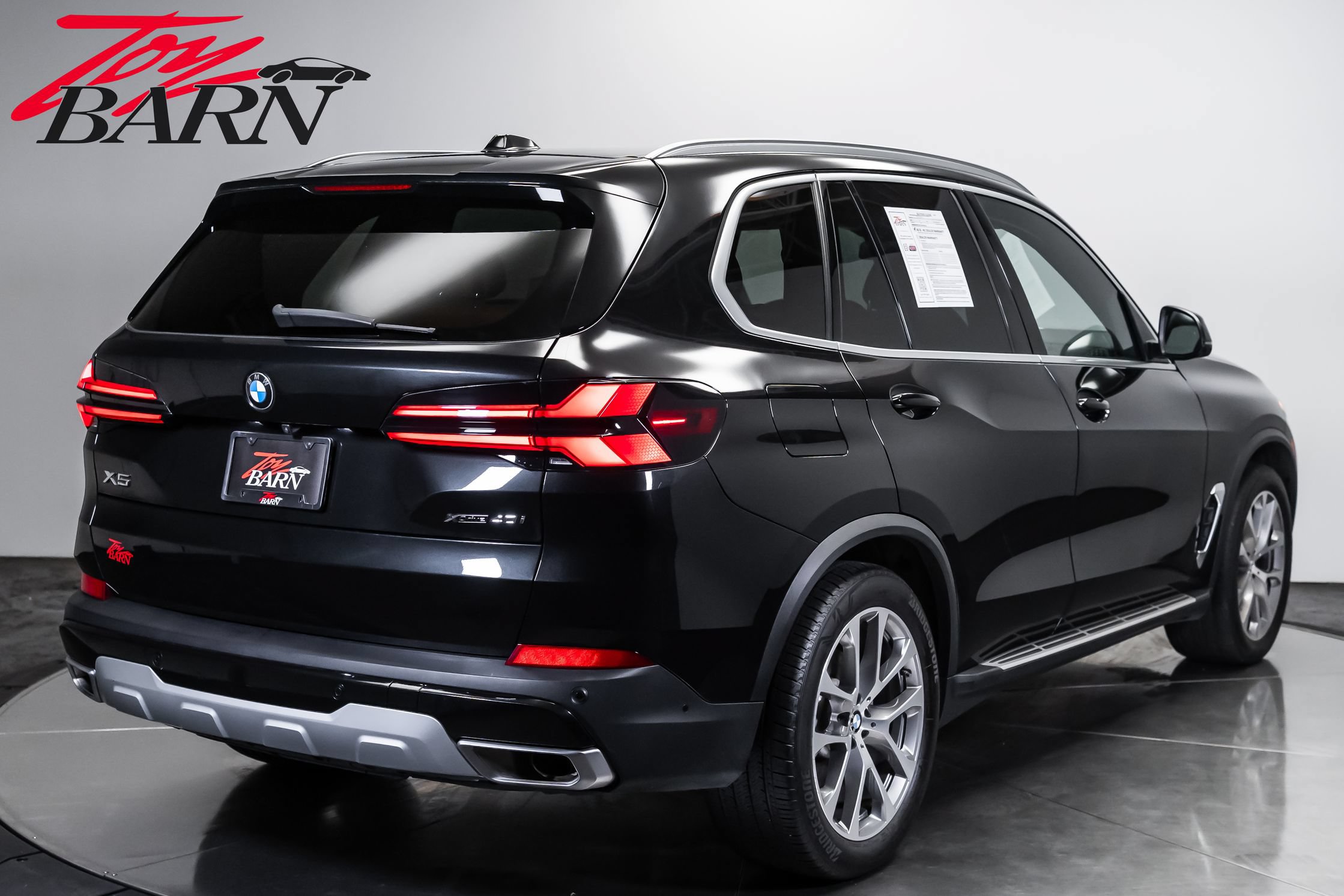 Used 2024 BMW X5 xDrive40i w/ Premium Package AWD/4WD image 5