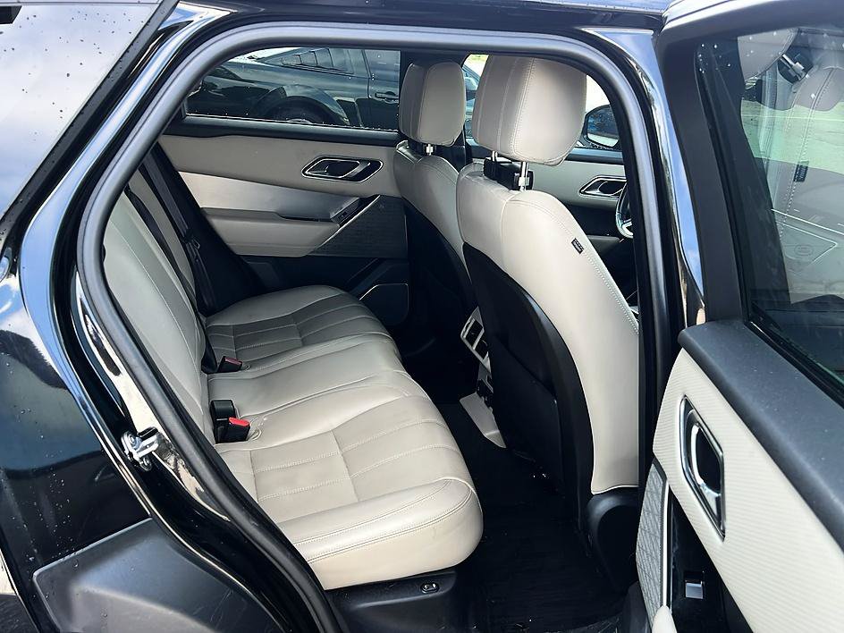 Used 2018 Land Rover Range Rover Velar R-Dynamic SE AWD/4WD image 31