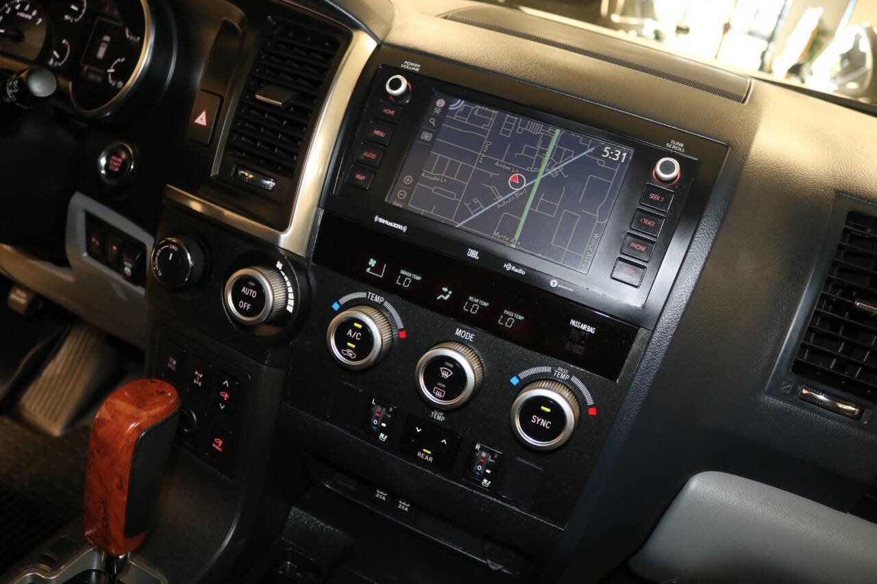 Used 2020 Toyota Sequoia Platinum image 37