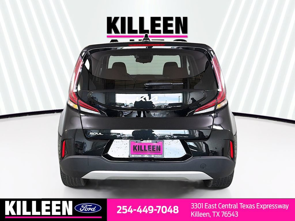 Used 2024 Kia Soul EX w/ Option Group 015 FWD image 8