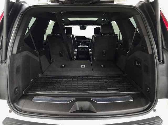 Used 2021 Cadillac Escalade Sport w/ Driver Assist Tech Package image 6