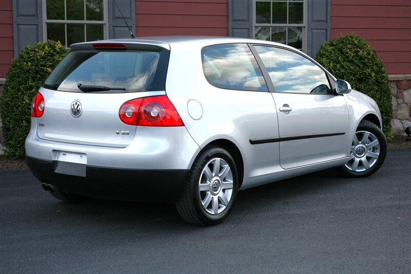 Used 2009 Volkswagen Rabbit S FWD image 5