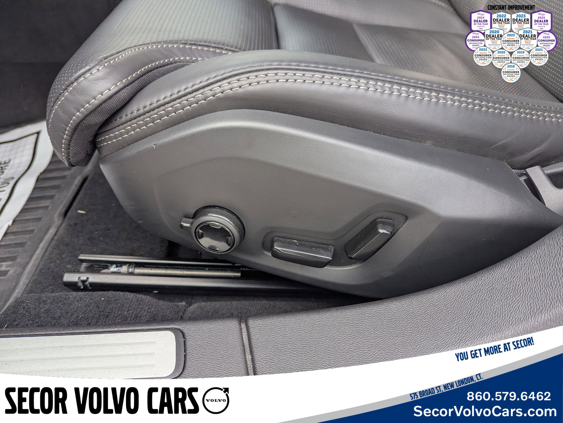 Certified 2024 Volvo V60 B5 Cross Country Ultimate image 9