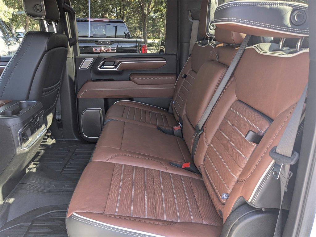 Used 2025 GMC Sierra 2500 Denali Ultimate w/ Max Trailering Package image 14