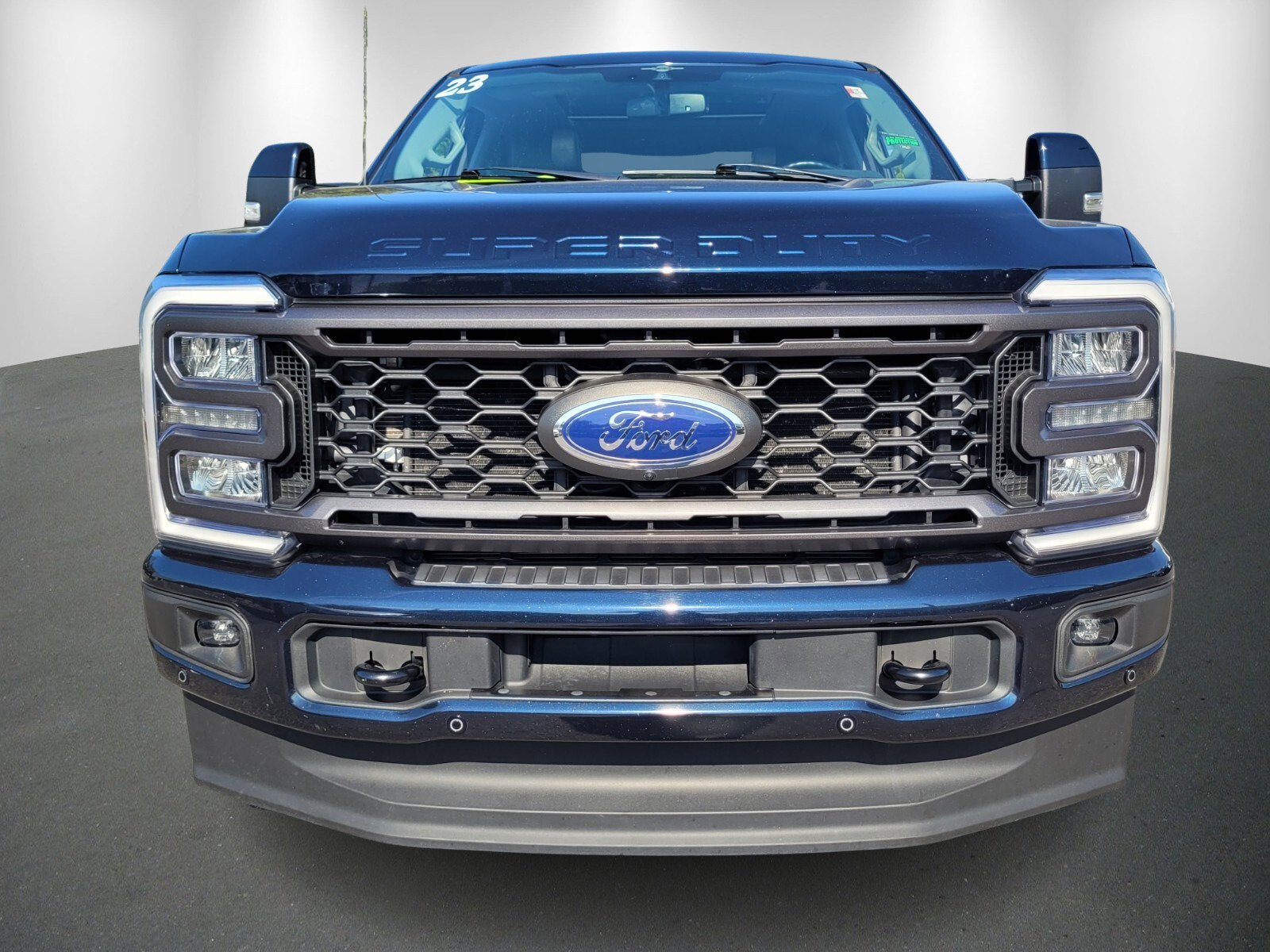 Used 2023 Ford F350 Lariat w/ Lariat Ultimate Package image 2