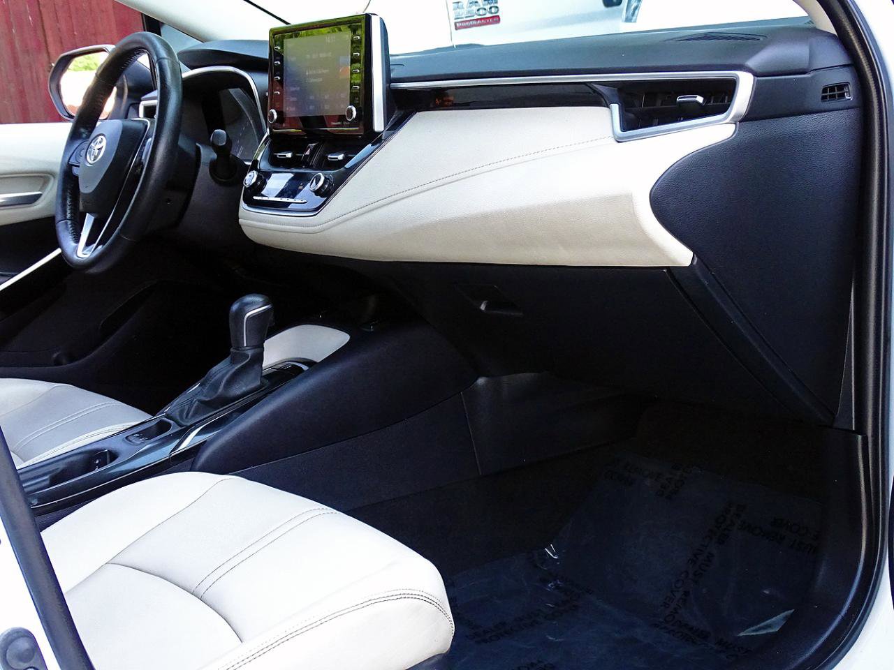 Used 2022 Toyota Corolla XLE FWD image 40