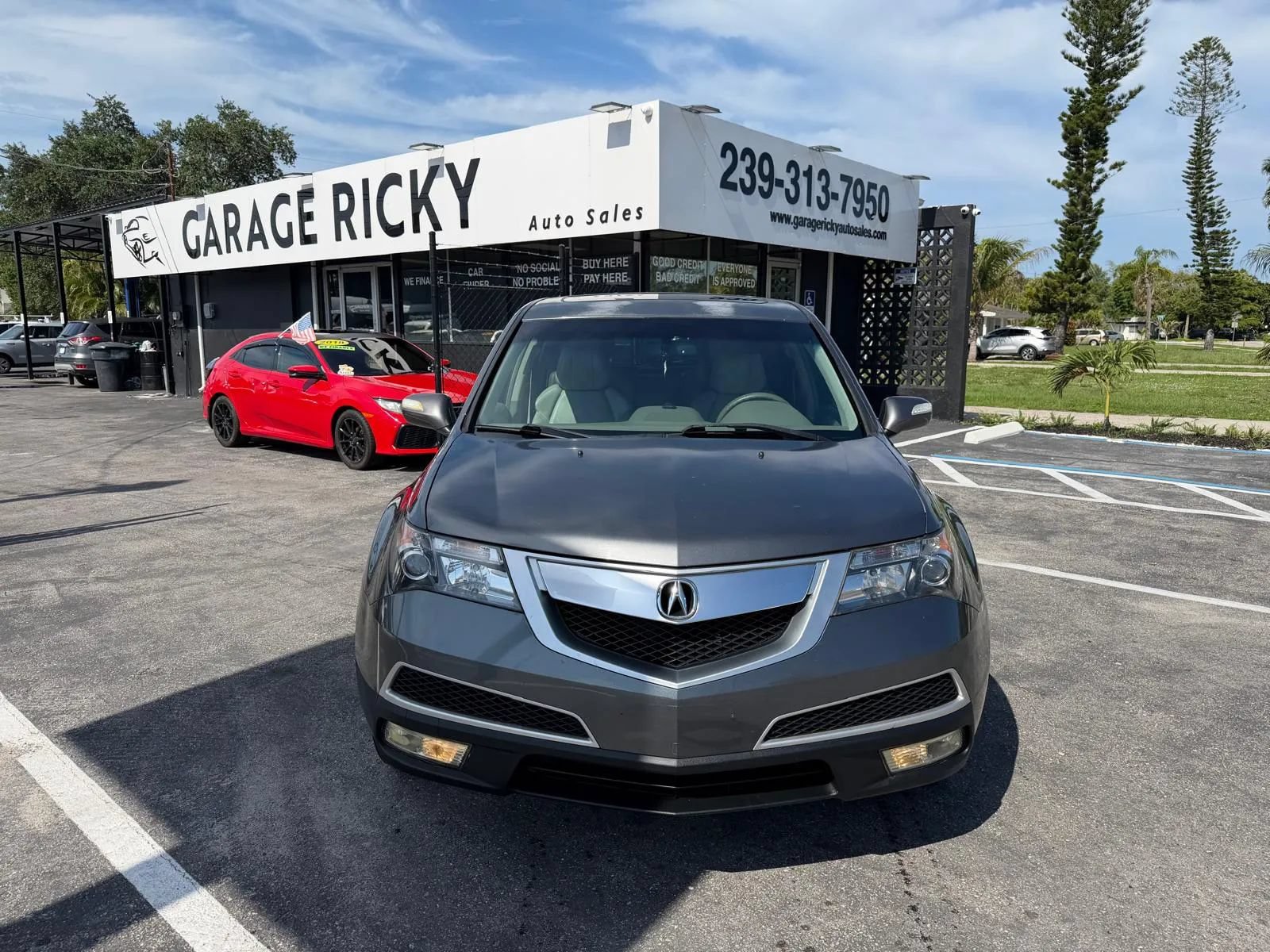 Used 2011 Acura MDX w/ Technology & Entertainment AWD/4WD image 2