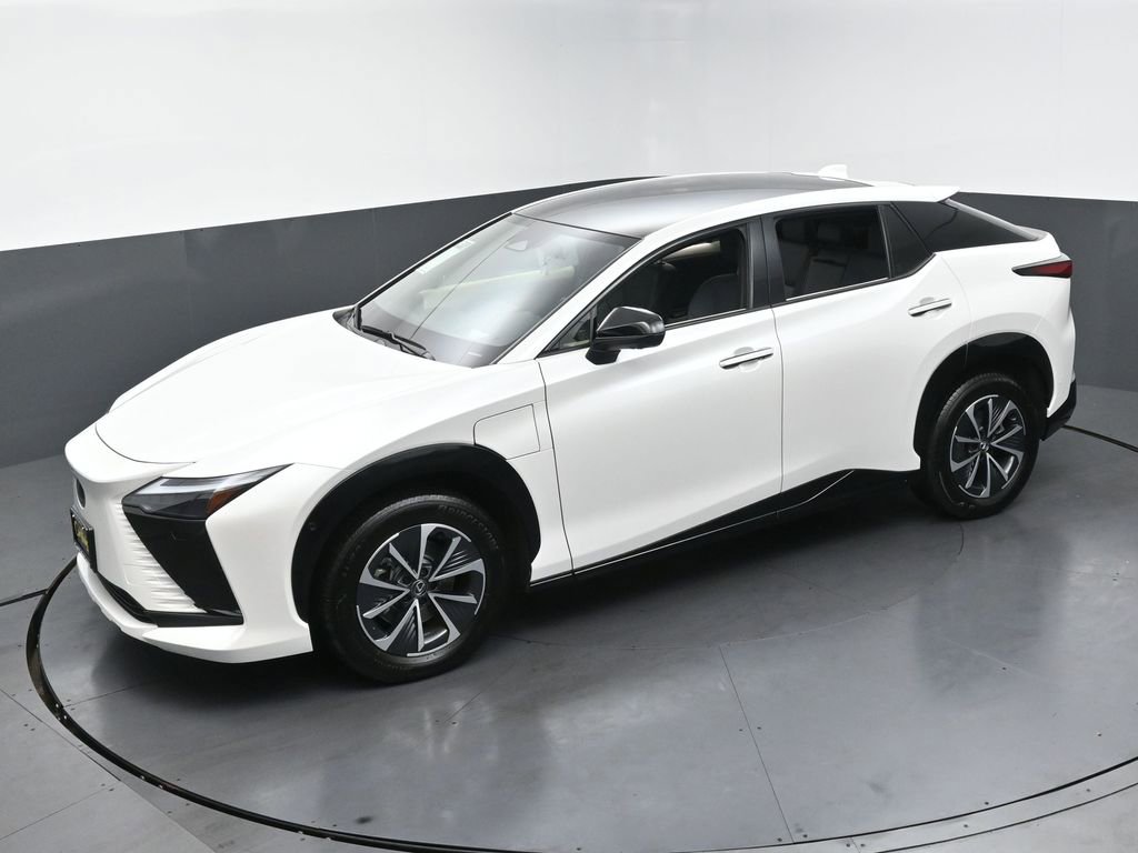 Used 2023 Lexus RZ 450e Premium w/ Technology Package AWD/4WD image 38