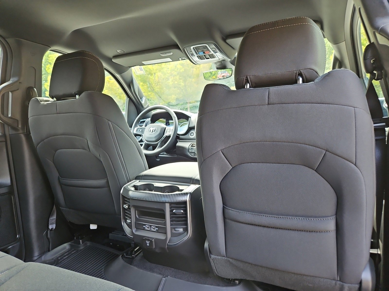 New 2025 RAM 1500 4x4 Crew Cab image 18