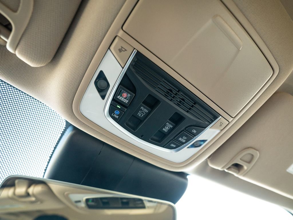 Certified 2024 Acura RDX w/ Technology Package image 41